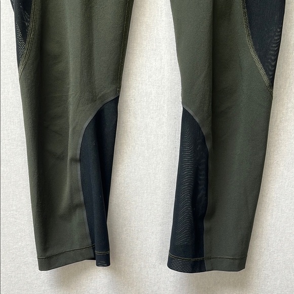 Nike Pro Olive and Black Athletic Mesh Legging Pants Sz S - Picture 12 of 13